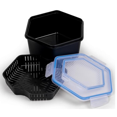 Кутия със заключващ се капак и цедка Zebco Secure-Lock Bait Box & Sieve, Large