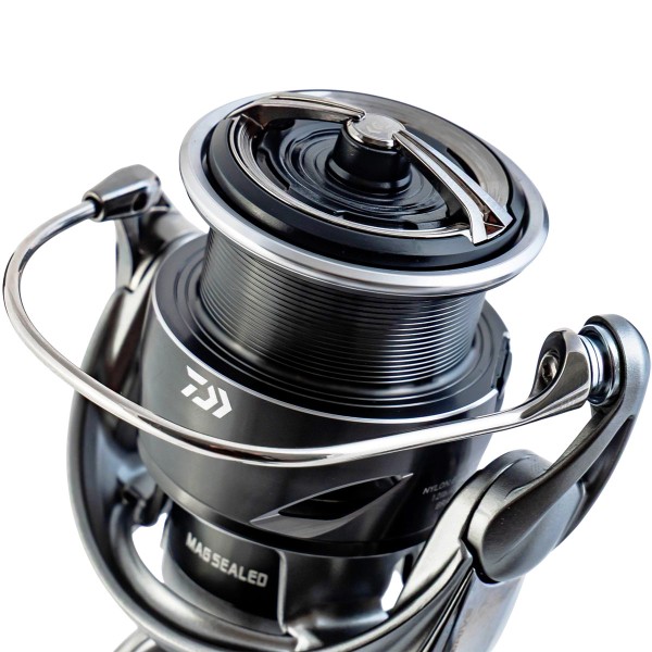 Спининг макара Daiwa 25 Caldia LT 1000S, 6 BB — снимка 2