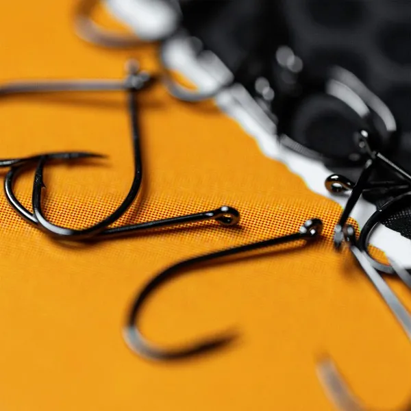 Куки с ухо Preston Natural N-30 Eyed, Barbed, 15 бр. — снимка 5