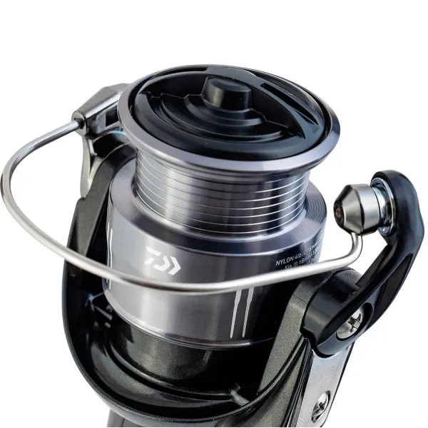 Спининг макара Daiwa 26 Crossfire LT2500, 3 BB — снимка 2
