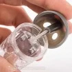 Фидер хранилка за бели червеи Preston Clik Cap Feeder - Medium