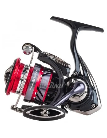 Макара Daiwa Ninja LT 2500-XH - бързооборотна